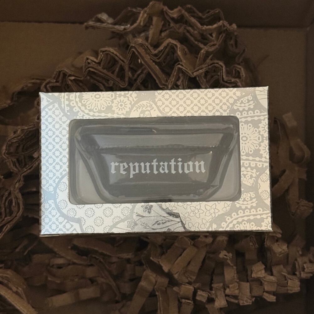 Taylor Swift NWT | Reputation Look What You Made Me Rep Diamond Bathtub Ornament